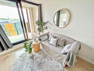 Stylish two-bedroom apartment in the city center - Auckland - 4