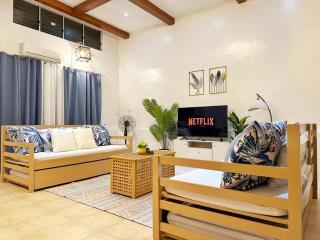High Ceiling 60sqm Family Apartment with Partial Sea View and Kitchen - Boracay - 2