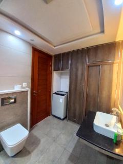 Con Stay Luxury Apartments Bahria Town Lahore - 4