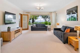 Waterfront Escape - A Family Oasis on Long Beach - Sandy Bay - 3