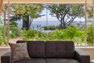 Waterfront Escape - A Family Oasis on Long Beach - Sandy Bay - 2