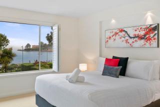 Waterfront Escape - A Family Oasis on Long Beach - 6