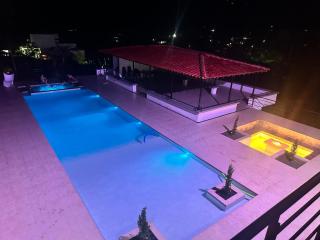 Villa AlCon, 1st Floor Only - 1er Piso solamente - 0