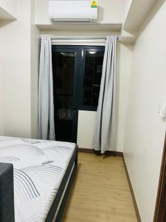 KJ Comfy Stay at Spring Residences Bicutan - Manila - 2