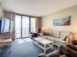 Ocean View with a beachfront pool at Ocean Trillium Condo 504 - New Smyrna Beach - 8