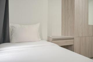 Wonderful and Homey 2BR at Gold Coast Apartment By Travelio - 8