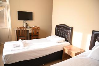 Hotel Golden House - 4