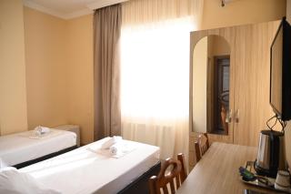 Hotel Golden House - 9