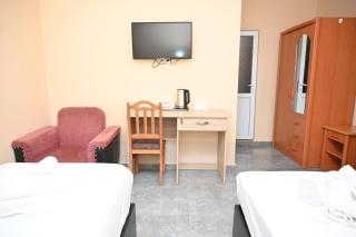 Hotel Golden House - 1