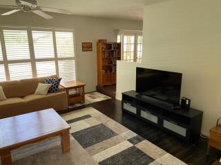 Comfortable home, heated salt-cell pool, 10 min to beach - Sarasota - 3