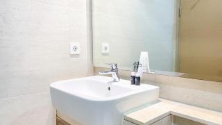 Cozy Stay Studio at Gold Coast Apartment By Travelio - 2