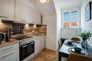 Boho Design Studio with Free Parking & AirCon by HERO HOMES - 8