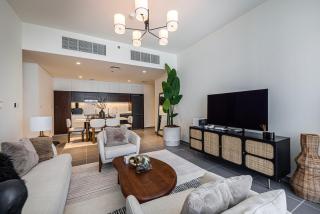 SuperHost! Luxury 1 Bedroom Dubai Creek Harbour - Dubai - 6