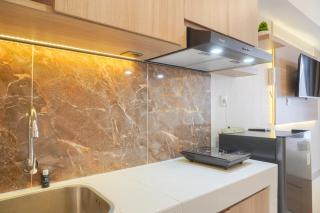 Cozy Studio Room at Tokyo Riverside PIK 2 Apartment By Travelio - Rawalembang - 5