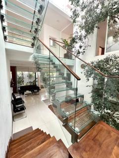Modern and Luxurious 5-Bedroom Home - Karagampitiya - 7