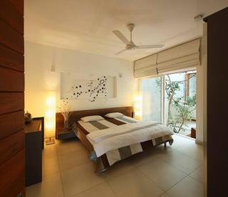Modern and Luxurious 5-Bedroom Home - Karagampitiya - 5