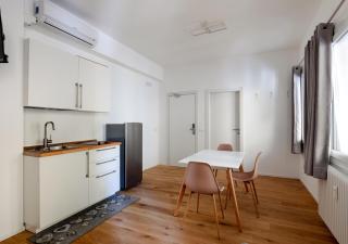 Fully Furnished Pink Apartment 2 - 7