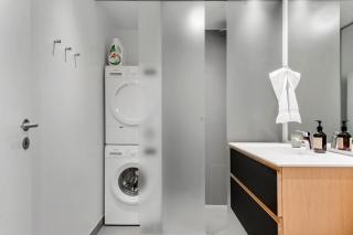 Breathtaking Ocean Views & Private Balcony - 7