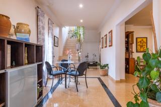 Familiar House with Private Pool and Mountains View - Venta Baja - 3