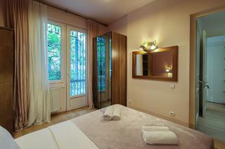 Stylish 2BR Apt in Vake Central Tbilisi By Wehost - Tiflis - 5