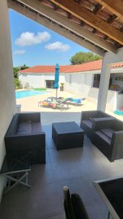 Location vacances T1 indépendant avec piscine privée - Saint-Mitre-les-Remparts - 6