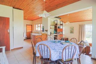3 Bedroom home in Voelklip - Hermanus - 6