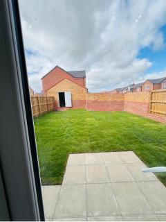 New 3 Bedroom House in Grimsby - - 9