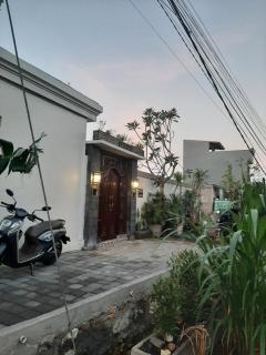 Pondok Giri 3 - Jimbaran - 2