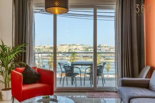 A beautiful 2BR seafront home with private terrace by 360 Estates - Il-Gżira - 7