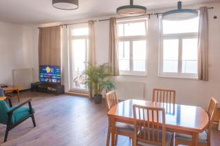 Spacious 2 story loft w balcony near Opera, Andrassy - Budapest - 7