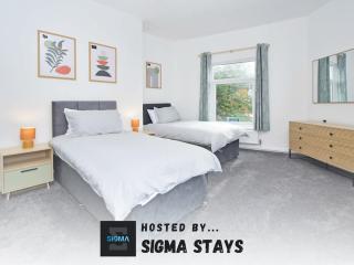 Richard Moon House - By Sigma Stays - Crewe - 0