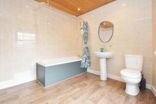 Richard Moon House - By Sigma Stays - Crewe - 6