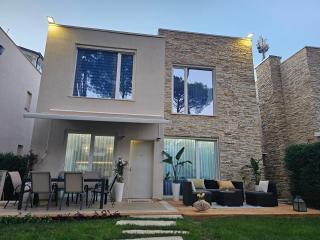 Gjiri Lalezit Pine Beach Villa - Lalëz - 9