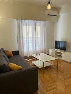 Central escape- Bright New apt - Athen - 6