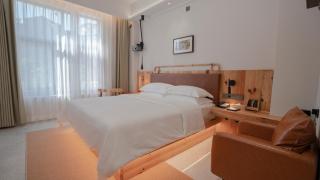 Patio Spring Holiday Inn - 0