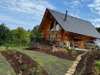 Medveď, Vlk, Líška Zrubová rozprávka nad rybníkom - Kostolná Ves - 9
