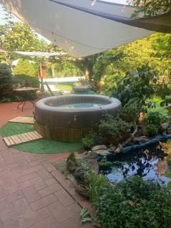 Stanze in villa con parco e piscina - - 1