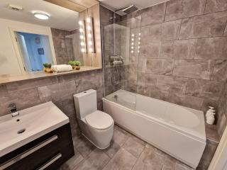 2 bed Ancoats City Centre Flat by City SuperHost - Manchester - 1