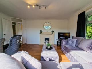 Free Parking Home In Gatley by City SuperHost - Baguley - 1