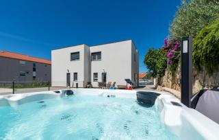 3 Bedroom Beautiful Home In Maslenica - Maslenica - 0