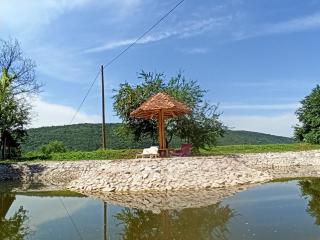Malajac - - 9