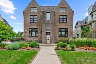 The Uplifting Mansion - 9