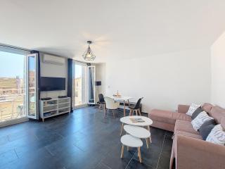Nestor&Jeeves - GIOFFREDO BELLO - central - near beach - 3