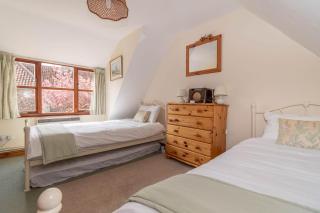 Post Box Cottage - 1