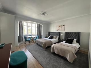 Madonna Halley Hotel - Edgware - 3