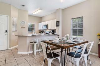 8400 Blue Lagoon Drive - Kissimmee - 2