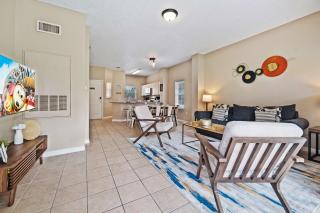 8400 Blue Lagoon Drive - Kissimmee - 1