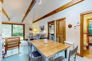 Chilmark Guest House - 2