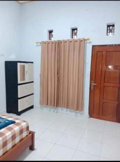 Sumba Permai Homestay - 4