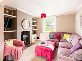 Pass the keys Historic 2 Bed in Tiddington - Alveston - 0